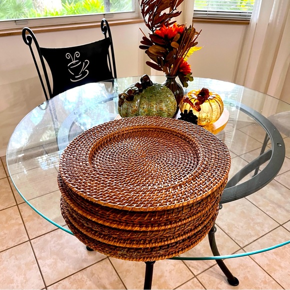 Holiday wicker charger - Picture 2 of 4